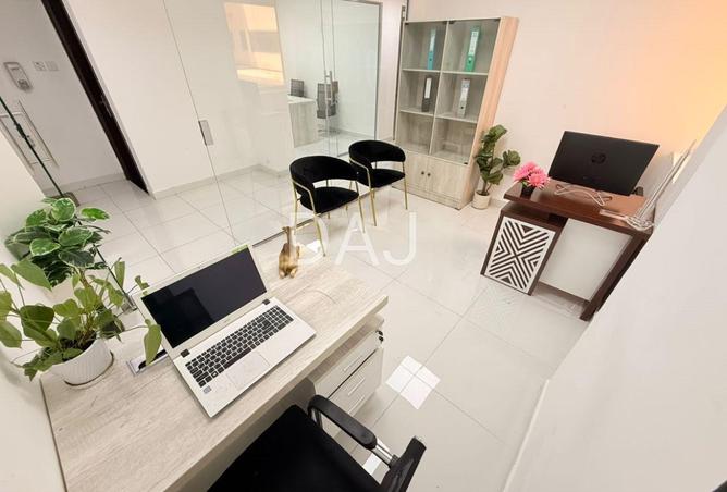 123834408 - Property Image 3