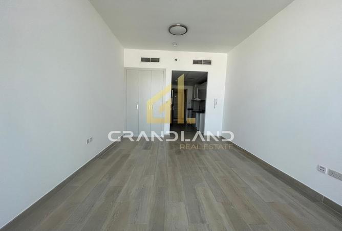 102001294 - Property Main Image