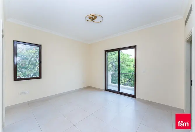 163711202 - Property Image 2