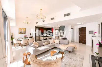 Apartment - 2 Bedrooms - 3 Bathrooms for rent in Cayan Tower - Dubai Marina - Dubai