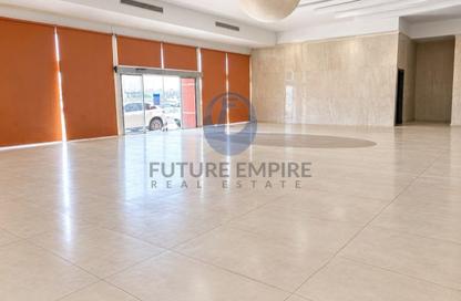 Shop - Studio - 1 for rent in Al Khabaisi - Deira - Dubai