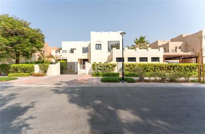 Villa - 6 - 7 for rent in Hattan 1 - Hattan - The Lakes - Dubai