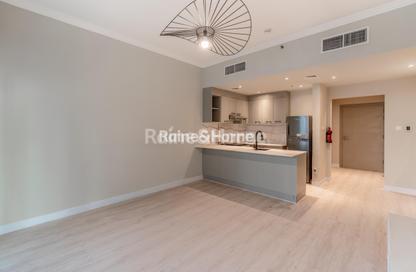 Apartment - Studio - 1 for sale in Burj Al Nujoom - Downtown Dubai - Dubai