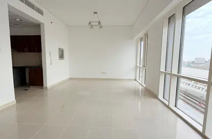 Apartment - Studio - 2 Bathrooms for rent in Nova Tower - Dubai Silicon Oasis - Dubai