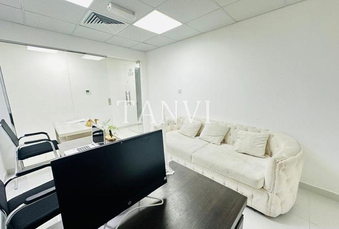 104677740 - Property Image 2