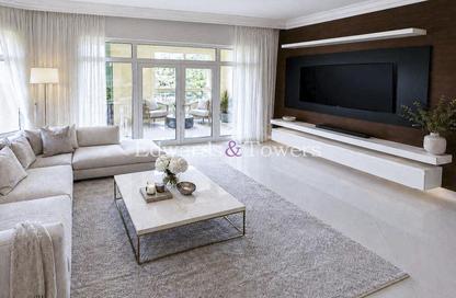 Apartment - 3 Bedrooms - 4 Bathrooms for rent in Al Tamr - Shoreline Apartments - Palm Jumeirah - Dubai
