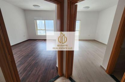 Apartment - 3 Bedrooms - 3 Bathrooms for rent in New Al Taawun Road - Al Taawun - Sharjah