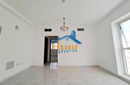 Apartment - 1 - 2 for rent in Zayd Bin Aslam Street - Abu shagara - Sharjah Apartment - 1 - 2 for rent in Zayd Bin Aslam Street - Abu shagara - Sharjah