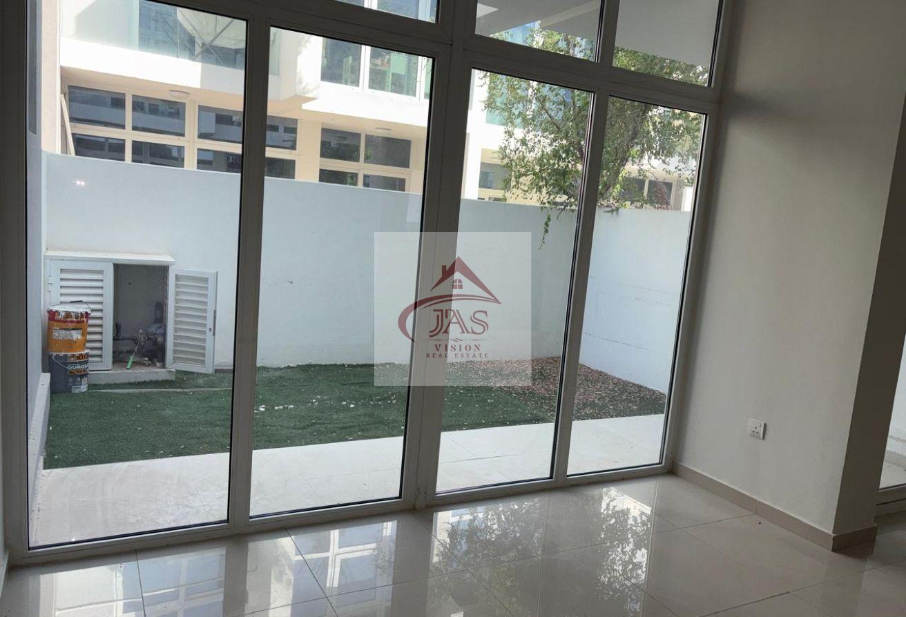 Spacious 3 BHK | Ready to Move | Multiple Cheques photo 14
