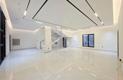 Villa - 4 - 6 for rent in Al Aweer 1 - Al Aweer - Dubai