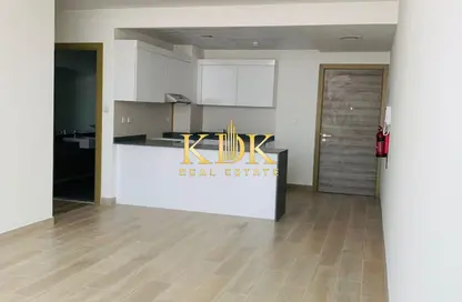 شقة - غرفة نوم - 2 حمامات للايجار في بلوم هايتس بي - بلوم هايتس - منطقة 15 - قرية جميرا الدائرية - دبي