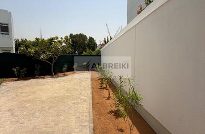 Villa - 4 Bedrooms - 4 Bathrooms for rent in Jumeirah 2 Villas - Jumeirah 2 - Jumeirah - Dubai Villa - 4 Bedrooms - 4 Bathrooms for rent in Jumeirah 2 Villas - Jumeirah 2 - Jumeirah - Dubai