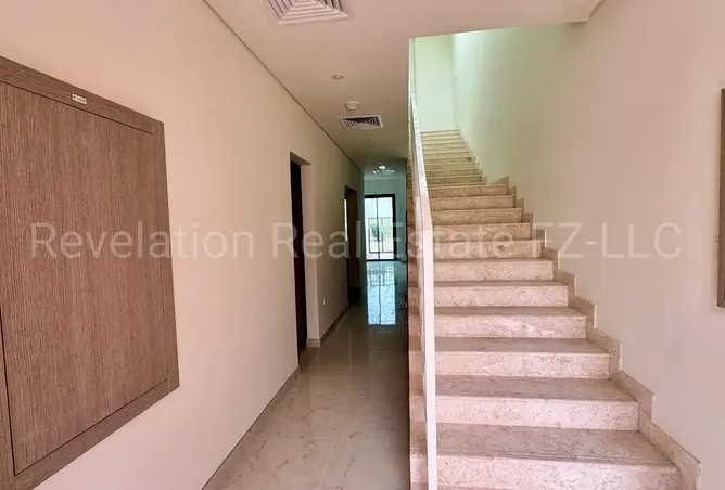77398274 - Property Image 2