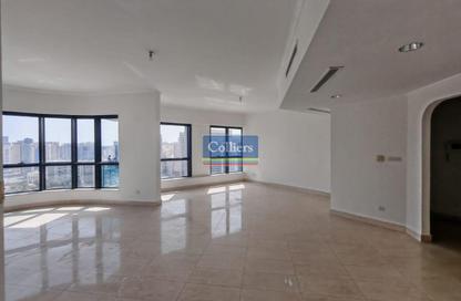 Apartment - 3 Bedrooms - 3 Bathrooms for rent in Khalifa Street - Abu Dhabi