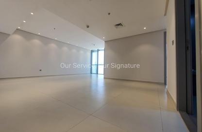 Apartment - 2 Bedrooms - 3 Bathrooms for rent in Shadow Tower - Al Mamzar - Sharjah - Sharjah