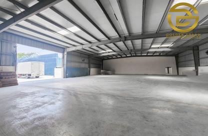 Warehouse - Studio - 3 Bathrooms for rent in Al Quoz Industrial Area 4 - Al Quoz Industrial Area - Al Quoz - Dubai