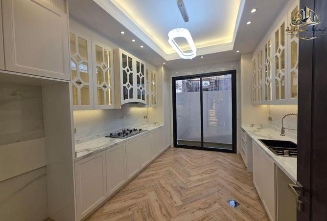 93575648 - Property Image 3