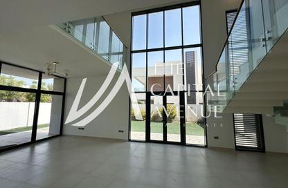 Villa - 4 - 5 for rent in West Yas - Yas Island - Abu Dhabi