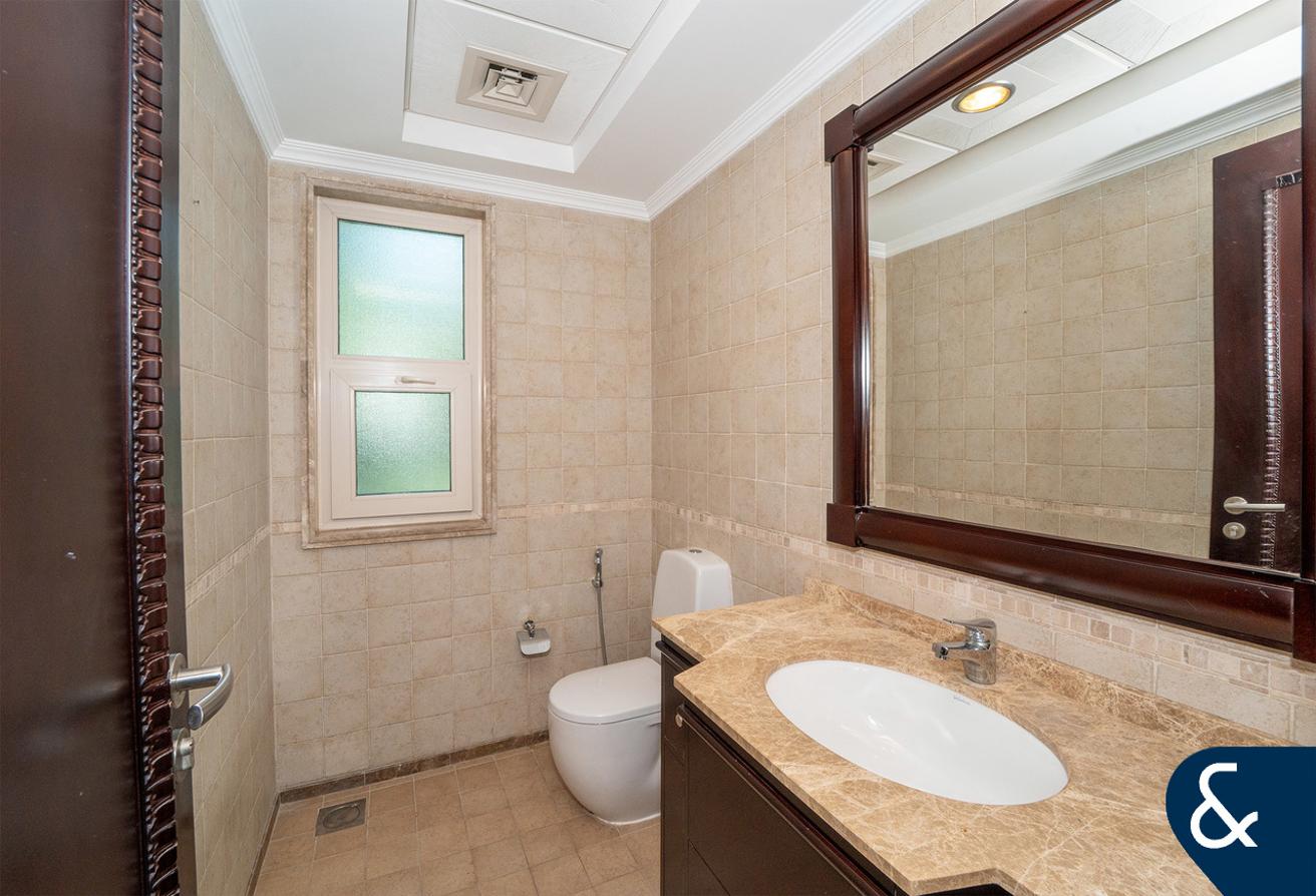 Huge Plot | Golf Course View | Extended B1 photo 7