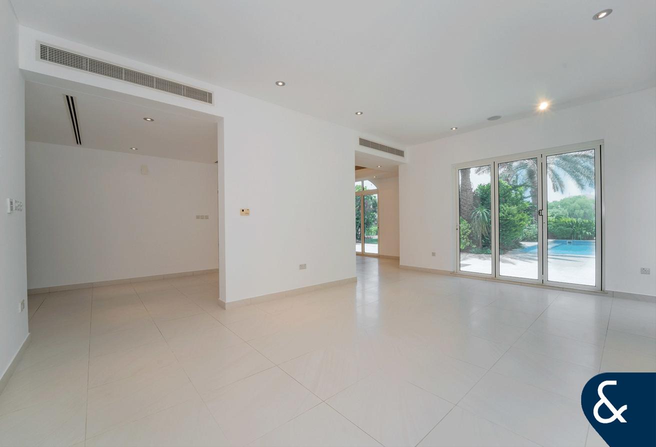 Huge Plot | Golf Course View | Extended B1 photo 5