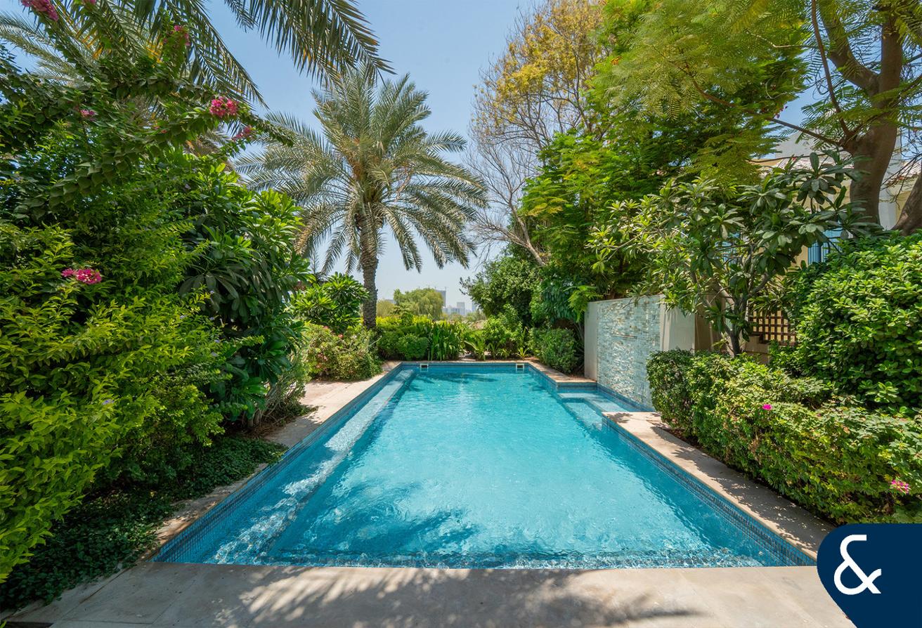 Huge Plot | Golf Course View | Extended B1 photo 26