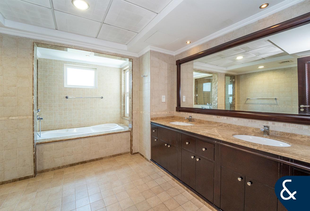 Huge Plot | Golf Course View | Extended B1 photo 20