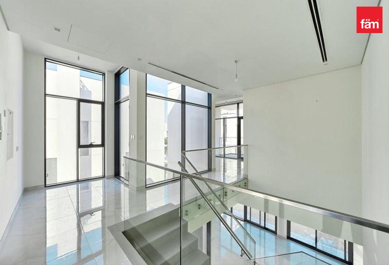 Single Row | Type B Large | Landscaped | Vacant photo 15