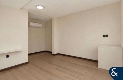 Villa - 4 - 5 for rent in Westar Vista - District 13 - Jumeirah Village Circle - Dubai