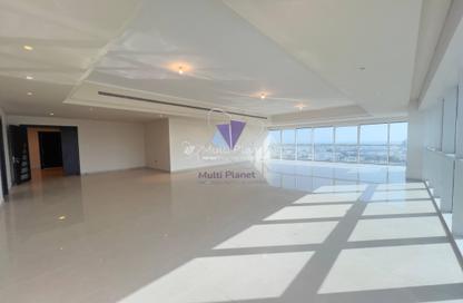 Apartment - 4 Bedrooms - 6 Bathrooms for rent in Corniche Road - Abu Dhabi