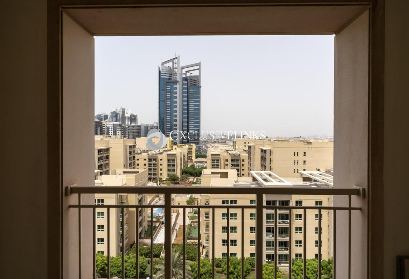 Skyline Views | Best Layout | Vacant photo 15