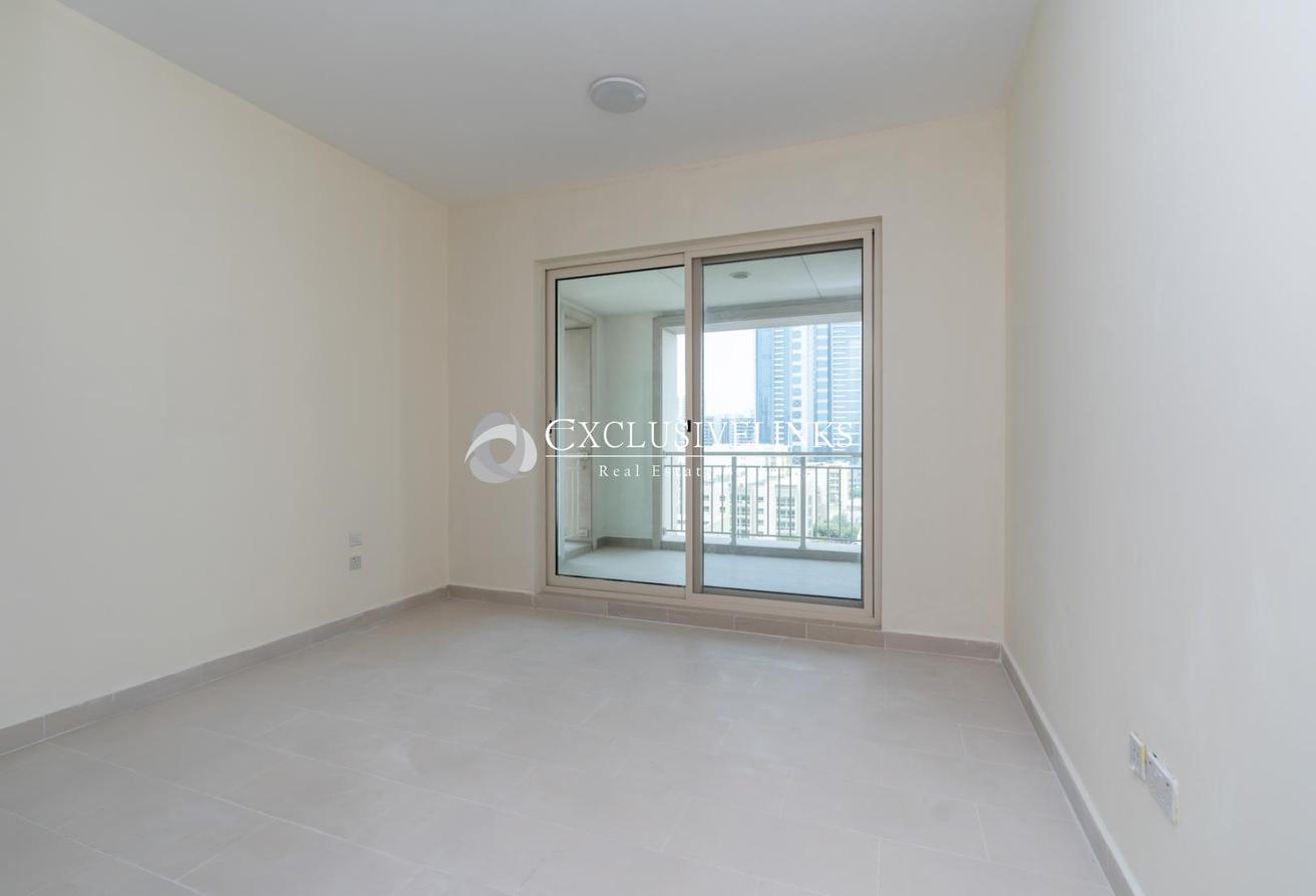 Skyline Views | Best Layout | Vacant photo 5