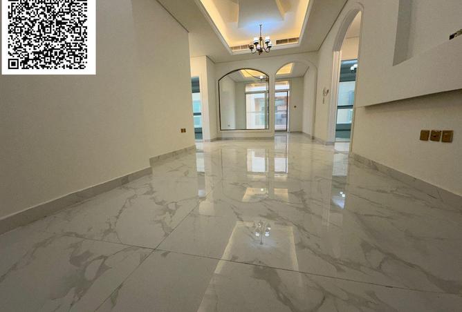 74236962 - Property Image 3