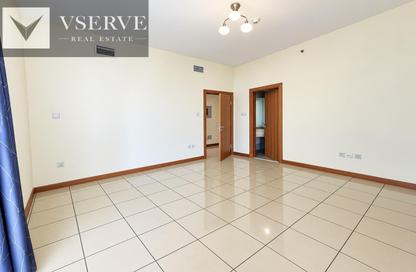 Apartment - 1 - 2 for rent in Sulafa Tower - Dubai Marina - Dubai
