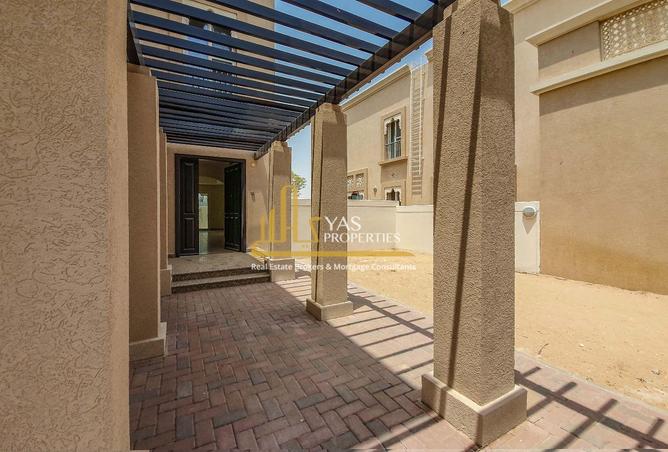 67836008 - Property Main Image