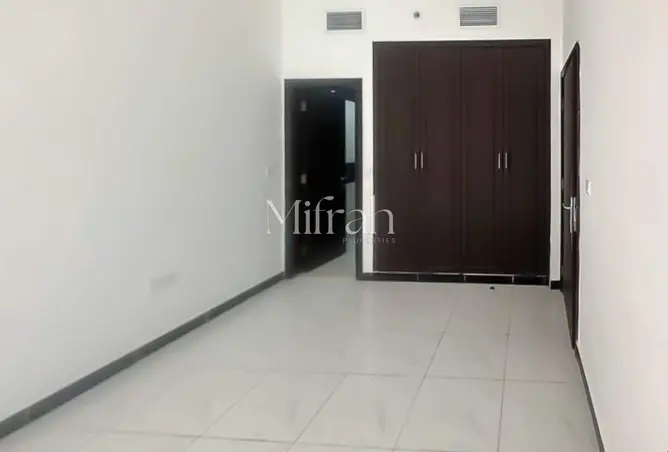 162805135 - Property Image 3