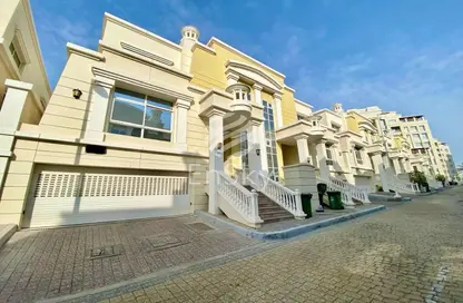 تاون هاوس - 3 غرف نوم - 5 حمامات للايجار في قرية الفرسان - مدينة خليفة - أبوظبي