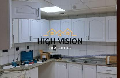 Apartment - 3 Bedrooms - 3 Bathrooms for rent in Burj Al Arab - Al Markaziyah - Abu Dhabi Apartment - 3 Bedrooms - 3 Bathrooms for rent in Burj Al Arab - Al Markaziyah - Abu Dhabi