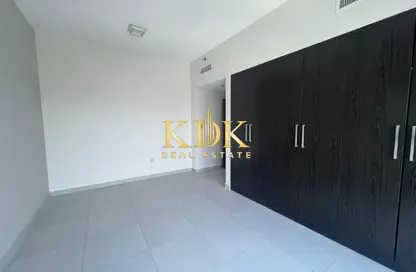 شقة - 2 غرف نوم - 2 حمامات للايجار في آيه ريزيدينس - الضاحية 12 - قرية جميرا الدائرية - دبي