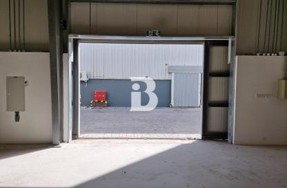 Warehouse - Studio for rent in Al Quoz Industrial Area - Al Quoz - Dubai