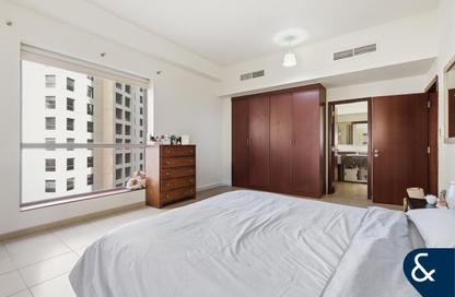 Apartment - 2 Bedrooms - 3 Bathrooms for sale in Bahar 1 - Bahar - Jumeirah Beach Residence - Dubai