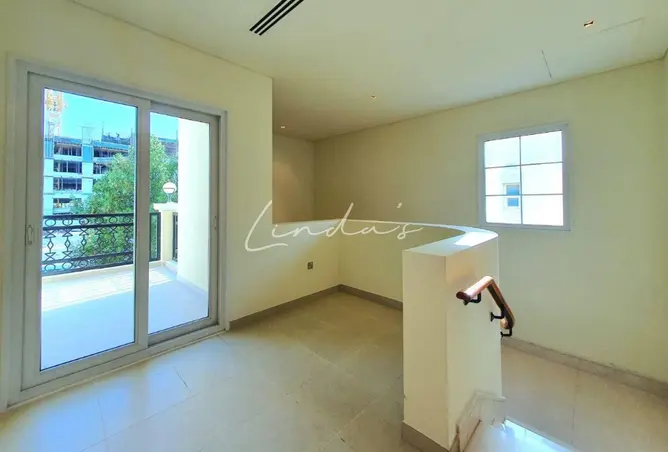 155589103 - Property Image 3