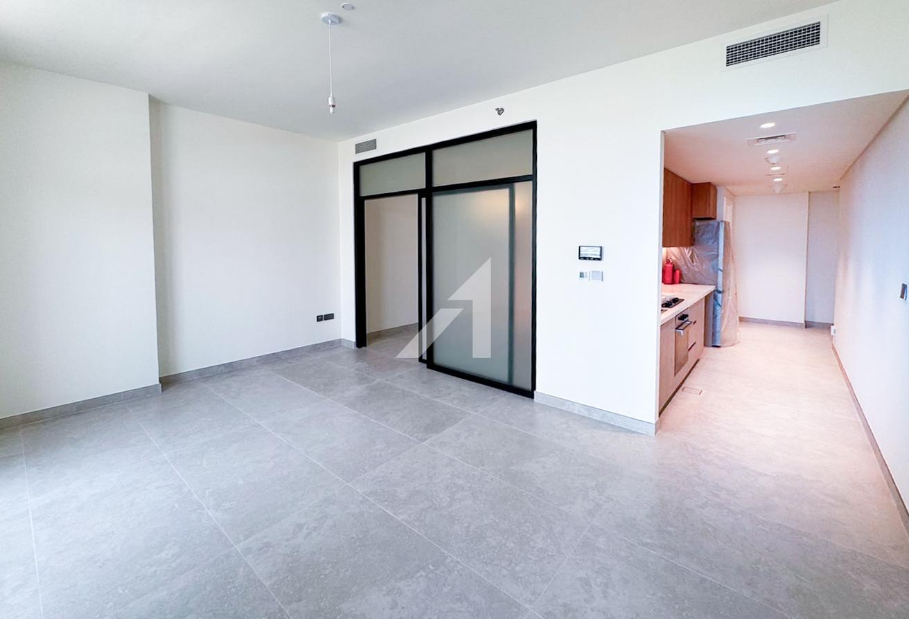 Brand New | Vacant | Unfurnished photo 7