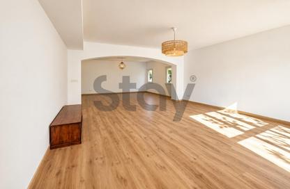 Villa - 4 - 5 for rent in Meadows 9 - Meadows - Dubai