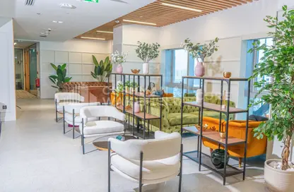 مكتب عمل جماعي - استوديو للايجار في برج أداكس بورت للمكاتب - مدينة الأضواء - جزيرة الريم - أبوظبي