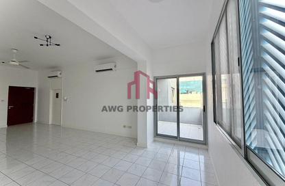 Apartment - 3 Bedrooms - 2 Bathrooms for rent in Dar Al Muraqqabat - Al Muraqqabat - Deira - Dubai