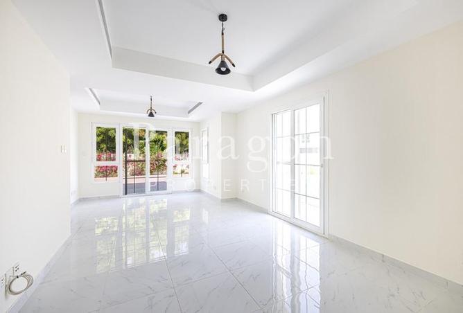 70270439 - صورة العقار 3