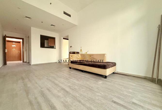 PRIME LOCATION | ROAD VIEW | VACANT photo 3