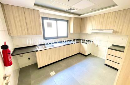 Apartment - 2 - 4 for rent in Muwaileh 29 Building - Muwaileh - Sharjah