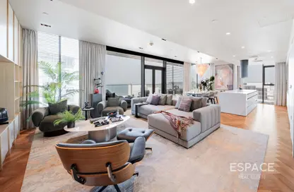 Apartment - 4 Bedrooms - 5 Bathrooms for sale in Apartment Building 10 - Bluewaters Residences - Bluewaters - Dubai