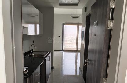 Apartment - Studio - 1 for rent in Rukan Tower A - Rukan Tower - Rukan - Dubai